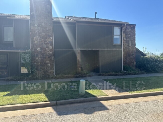 Photo - 2204 Shadowridge Dr House