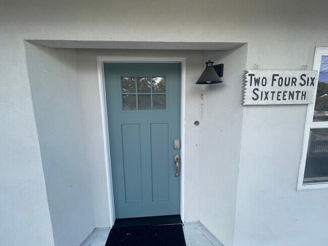 Foto del edificio - 246 16th St