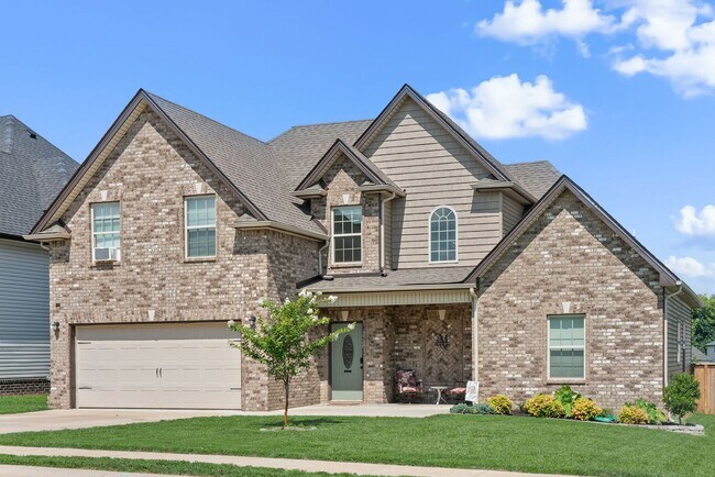 Foto del edificio - Beautiful Home in Summerfield Waiting to C...