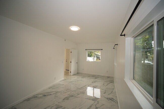 Building Photo - 45-349-349 Kulauli St