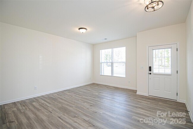 Building Photo - 3030 Falling Stone Cir