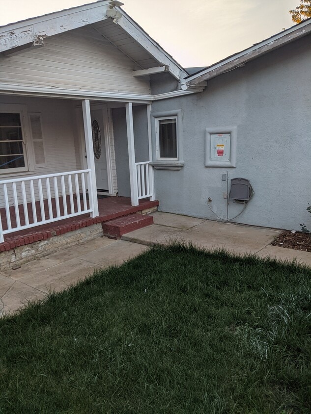 Foto principal - 931 Rock Springs Rd