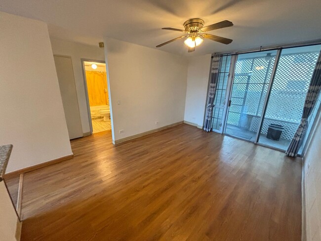 Foto del edificio - Sec 8 Accepted! 2 Bed, 1 Bath Ground Floor...