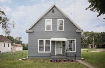 Building Photo - 1904 S 8th St