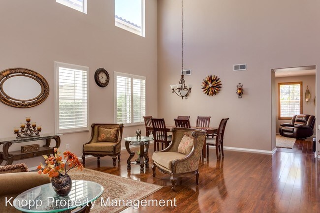 Building Photo - 1530 Brookside Ct