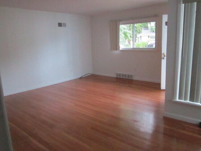 Foto del edificio - 844 Queen Anne Pl