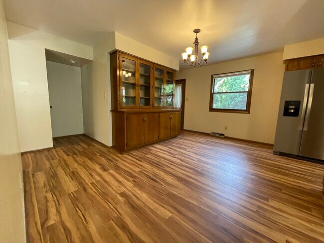 Foto del edificio - 611 Saint Johns Dr
