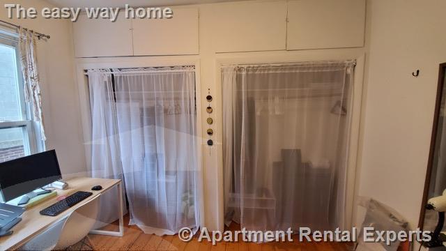 Building Photo - BIG! - Laundry - Roof Deck - Union/ Inman ...