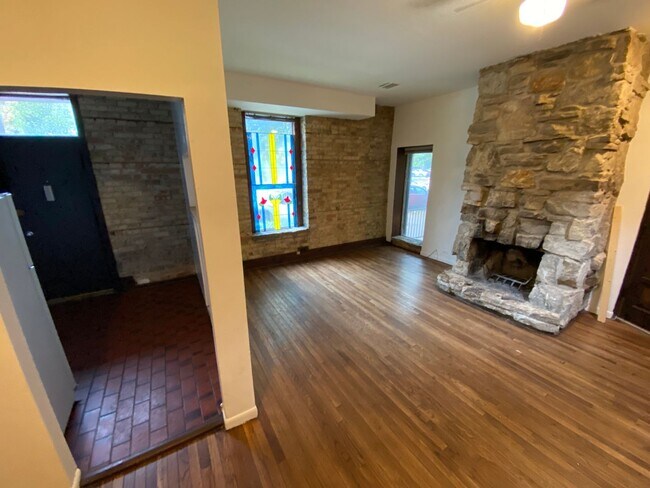 Foto del edificio - Quaint 3 Bed, 2 Bath in Lincoln Park - Pot...