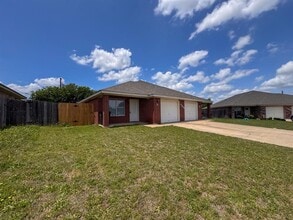 Building Photo - 4209 Thunder Creek Dr