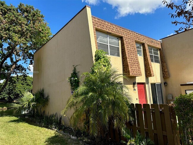 Building Photo - 3651 NW 95th Terrace