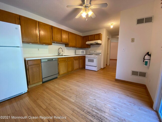 Foto del edificio - 45 Barn Swallow Blvd