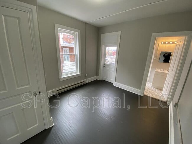 Building Photo - 336 W Philadelphia St