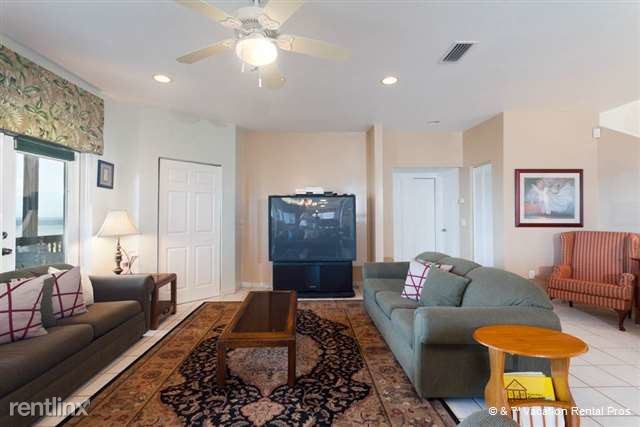 Building Photo - 3001 N Oceanshore Blvd