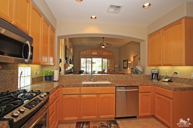 Building Photo - 48175 Casita Dr