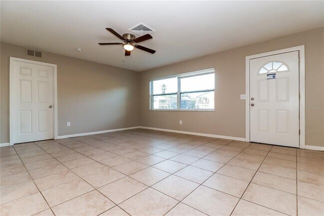 Foto del edificio - 1429 Spring Ln