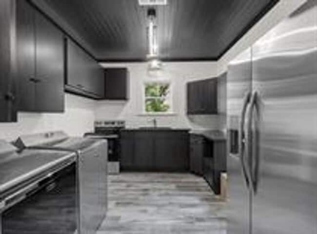 Building Photo - 15818 TX-21