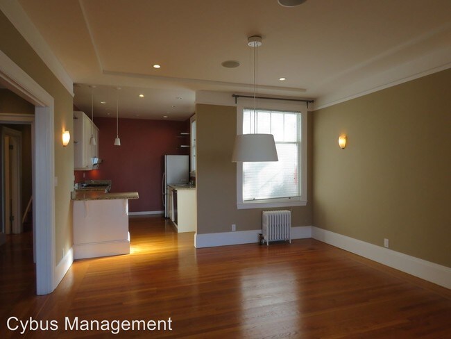 Building Photo - 137 Clifford Terrace