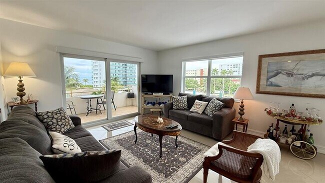Building Photo - 1630 N Ocean Blvd