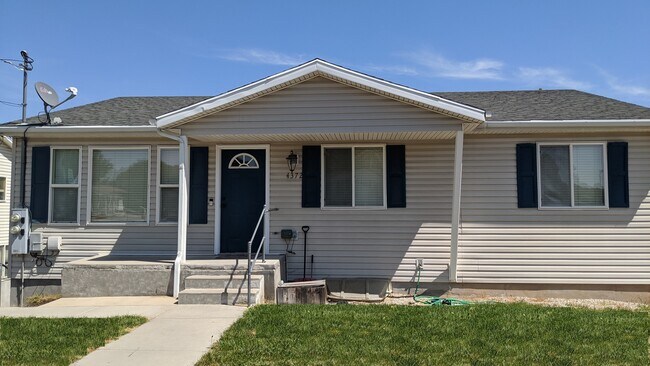 Foto del edificio - 4372 S 1000 W