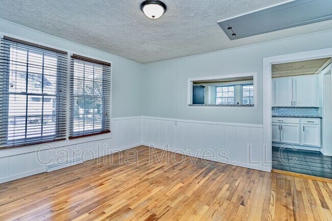 Photo - 4204 Edwards Rd House