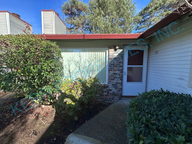 Photo - 20 SE 134th Pl.-20