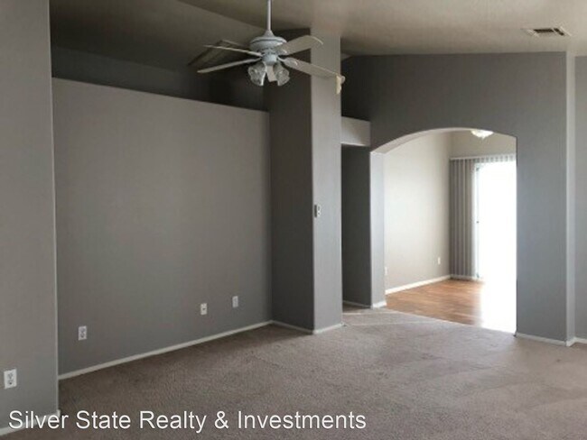 Foto del edificio - 3 br, 2 bath House - 6615 Elk Creek Ln