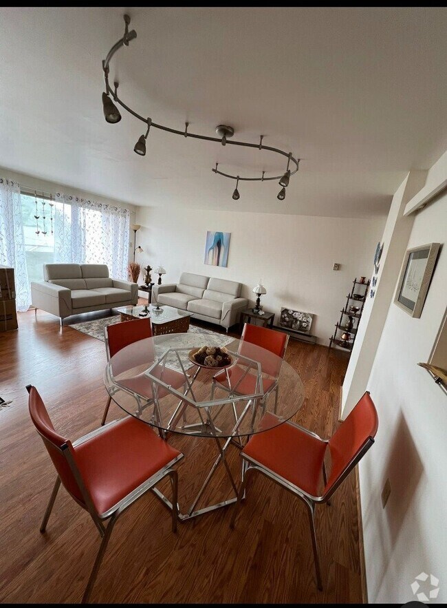 Downtown State College Gated Apartments for Rent State College, PA