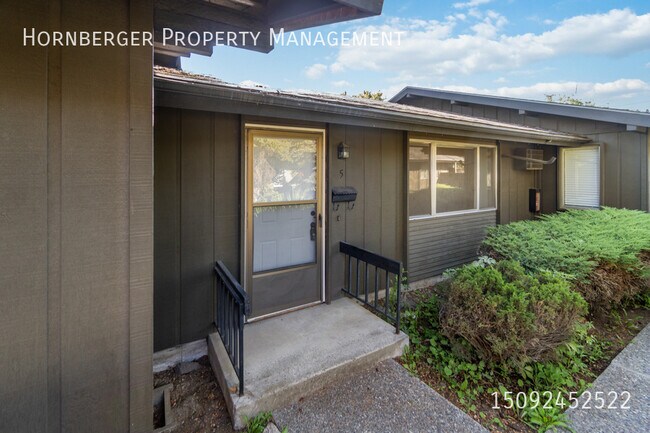 Foto del edificio - 519 W Knox Ave