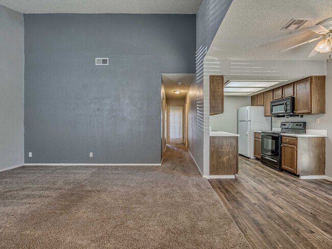 Foto del edificio - Lexington Commons