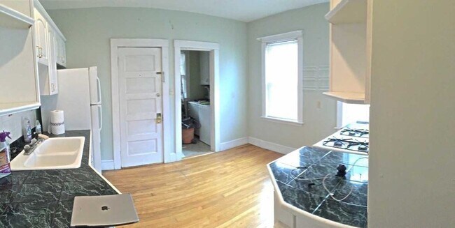 Building Photo - 15 Purvis St