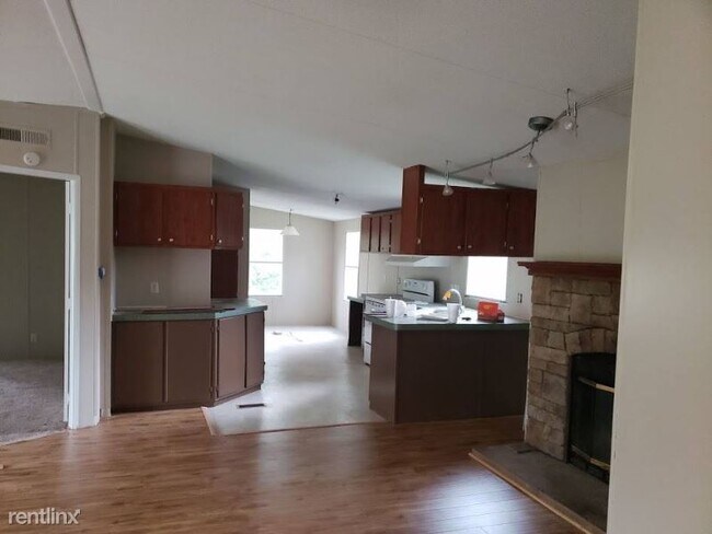 Foto del edificio - 3 br, 2 bath Mobile Home - 123 Woodyville Rd