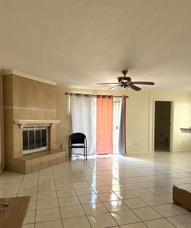 Building Photo - 10830 Overlea Dr
