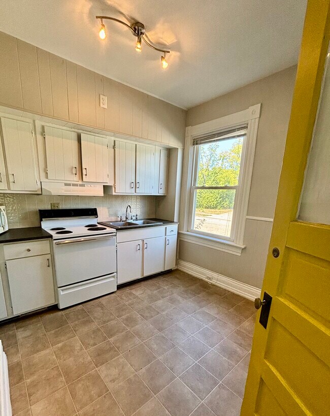 Foto del edificio - 4822 Oak St