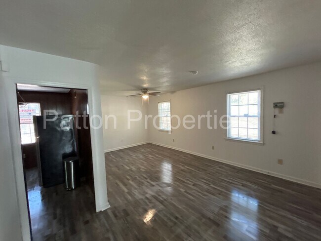 Foto del edificio - Barony Home