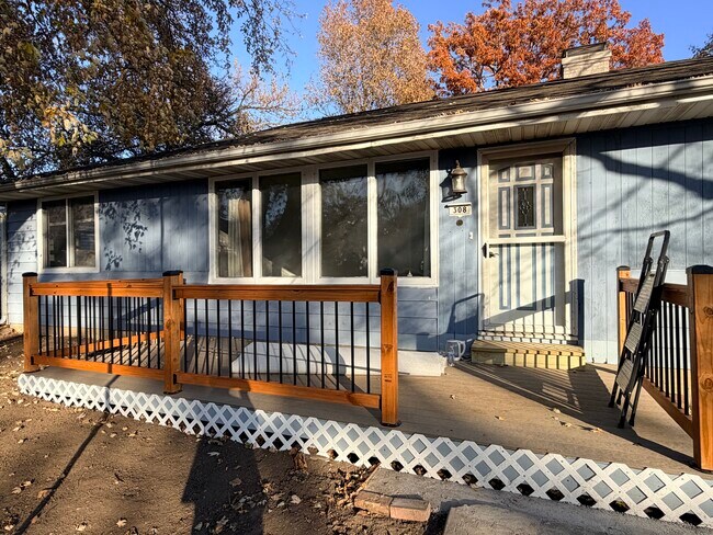 Foto del edificio - 308 S Division St