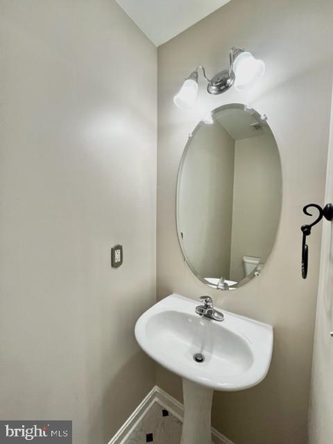 Foto del edificio - 4815 Tothill Dr