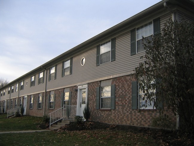 Building Photo - Lakeside at Walnut Hills