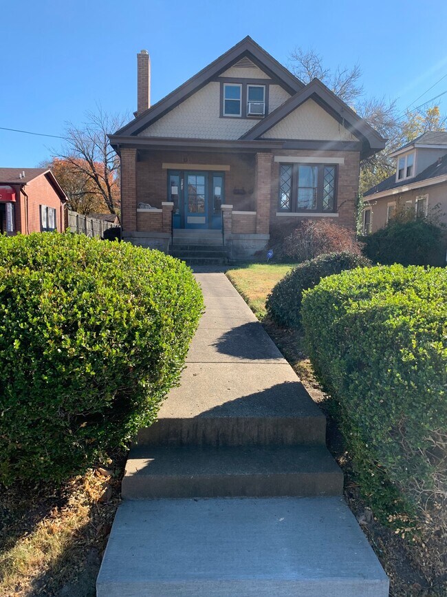 front of building - 6740 Montgomery Rd