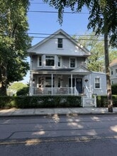 Building Photo - 547 Spring St