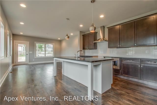 Building Photo - 1538 Arthur Ave