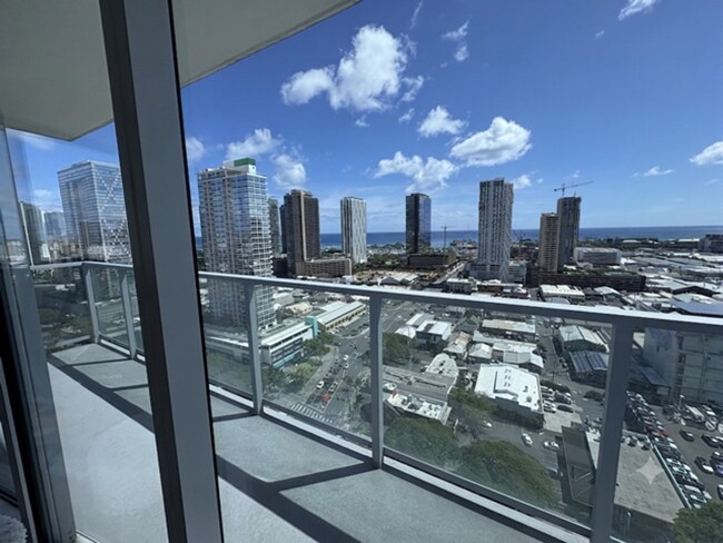 Foto del edificio - 3 bedroom unit at SYMPHONY HONOLULU!