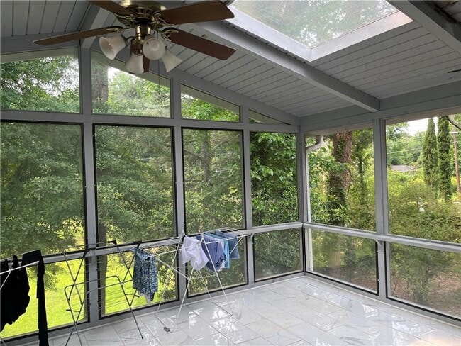 Building Photo - 1159 Aurora Ct