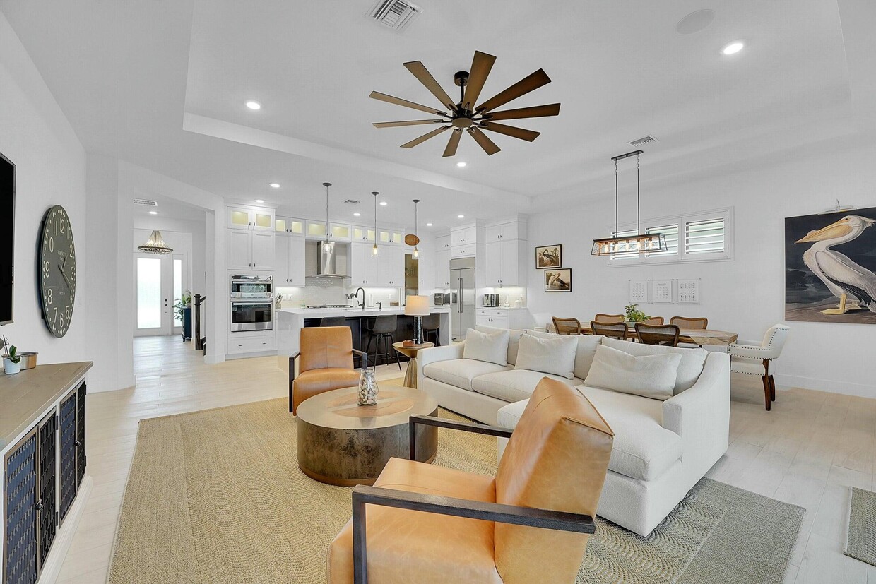 Primary Photo - 15763 Longboat Key Dr