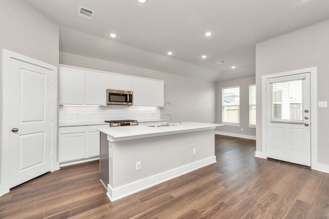 Building Photo - 10526 Moon Vly Ln