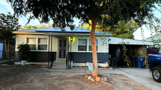 Building Photo - 2516 Charleston Dr