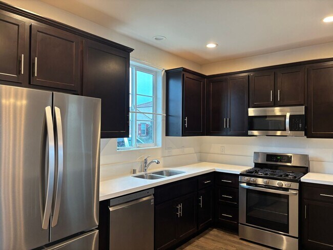 Foto del edificio - Move In Ready!  3-Bedroom 2.5 Bath with Loft for Rent in Guadalupe