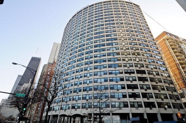 Foto del edificio - 1150 N Lake Shore Dr