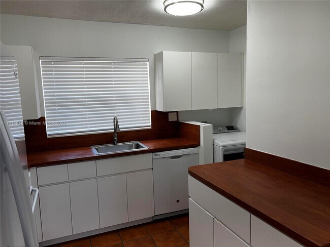 Foto del edificio - 11832 SW 123rd Ave