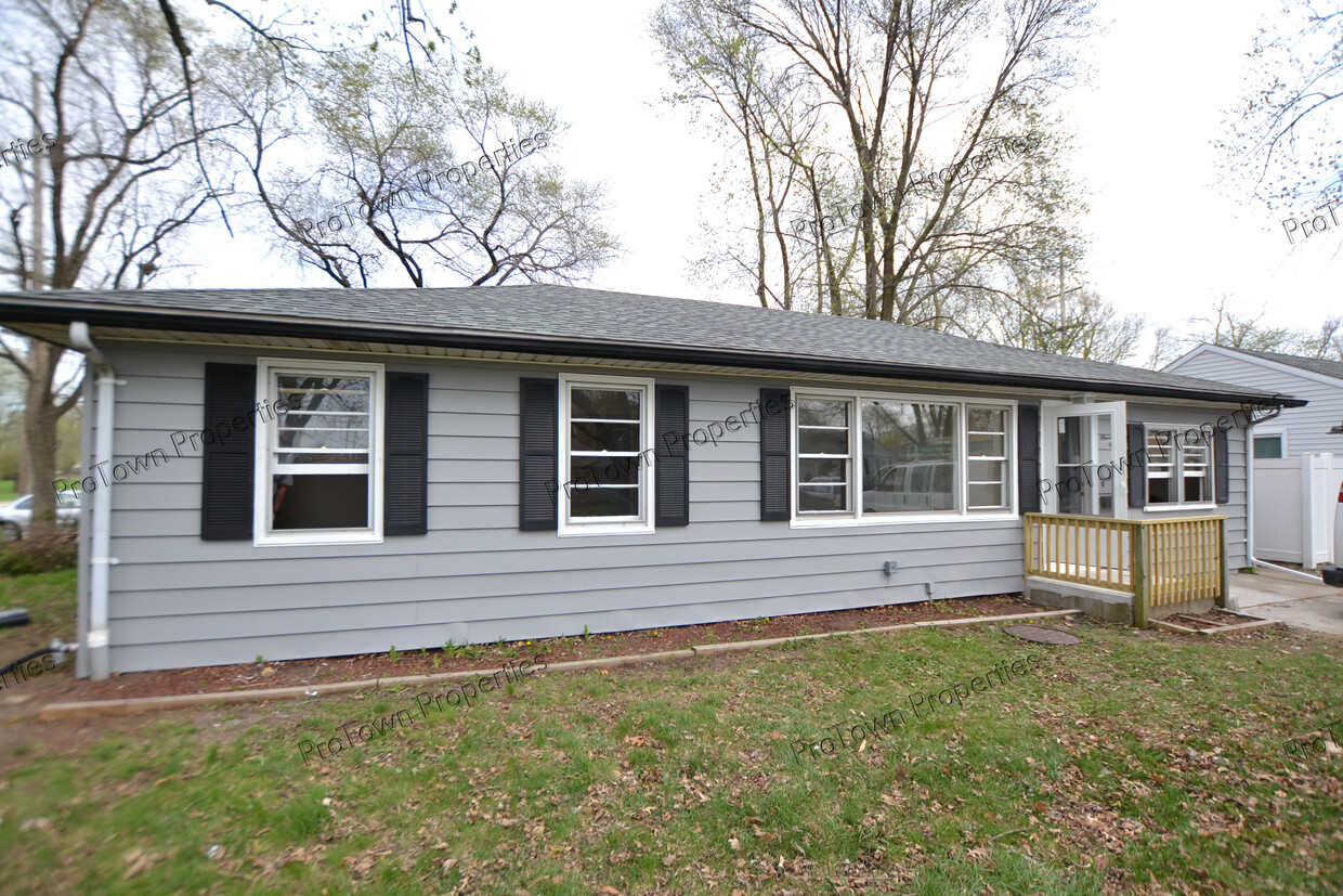 Primary Photo - 1118 Krings Ln